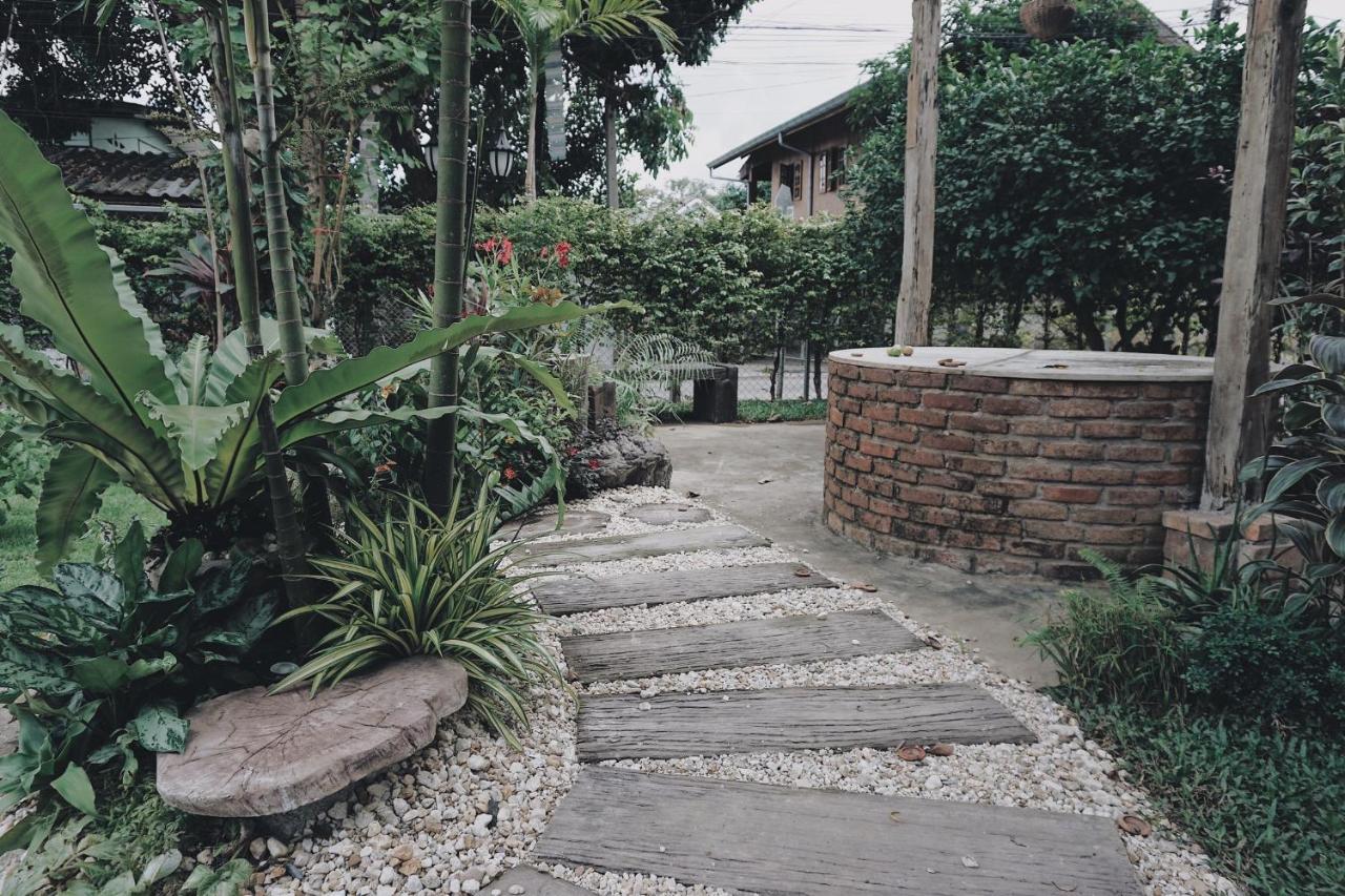 Tha Ma-O Bouteak Homestay - Self Check-In Lampang Exterior photo