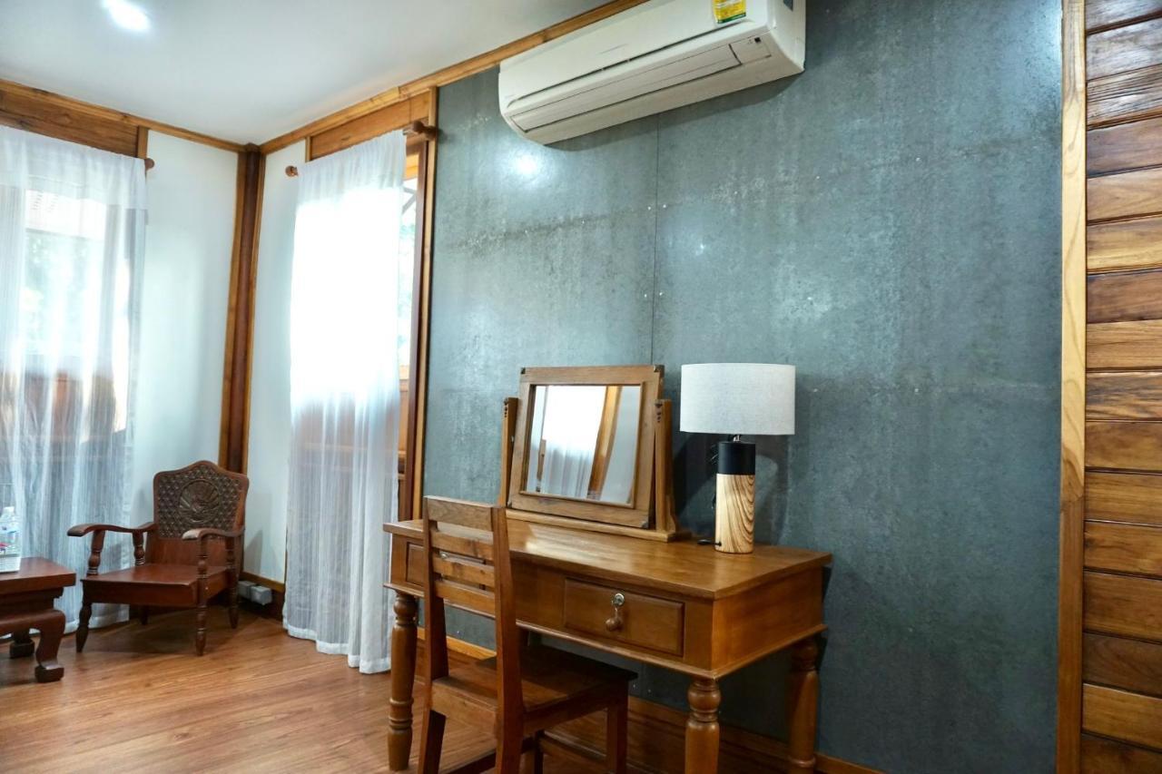 Tha Ma-O Bouteak Homestay - Self Check-In Lampang Exterior photo
