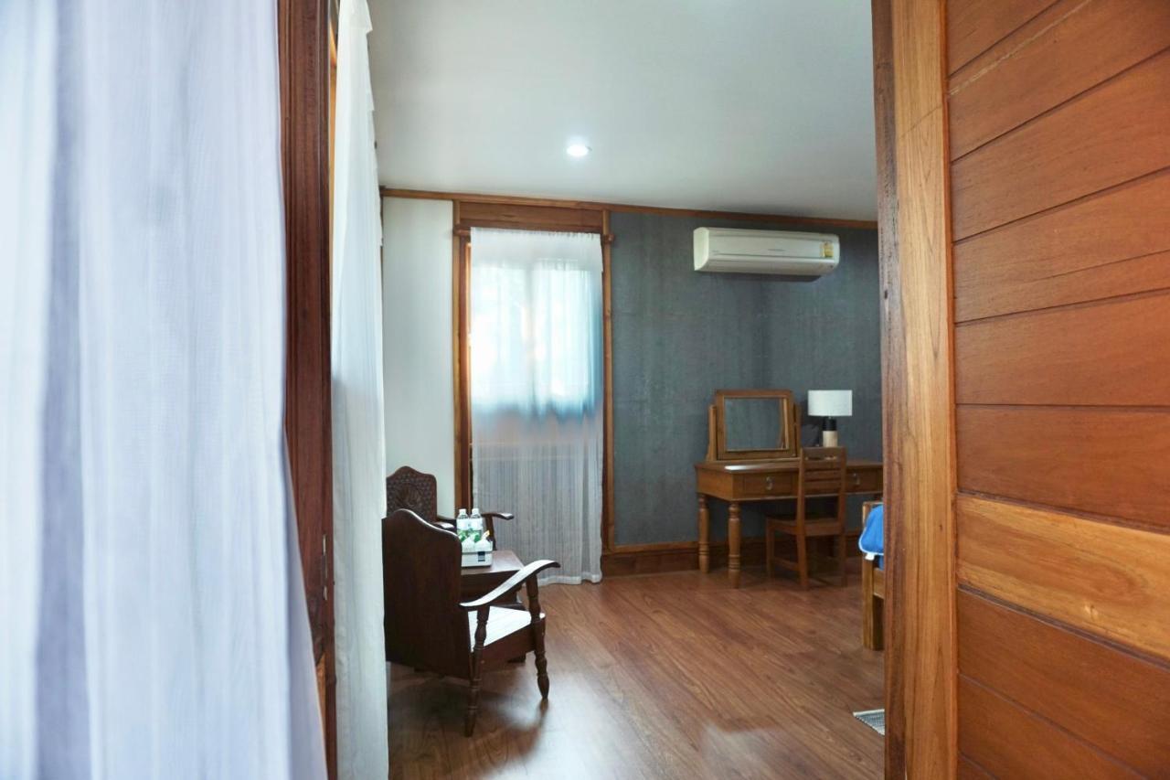 Tha Ma-O Bouteak Homestay - Self Check-In Lampang Exterior photo