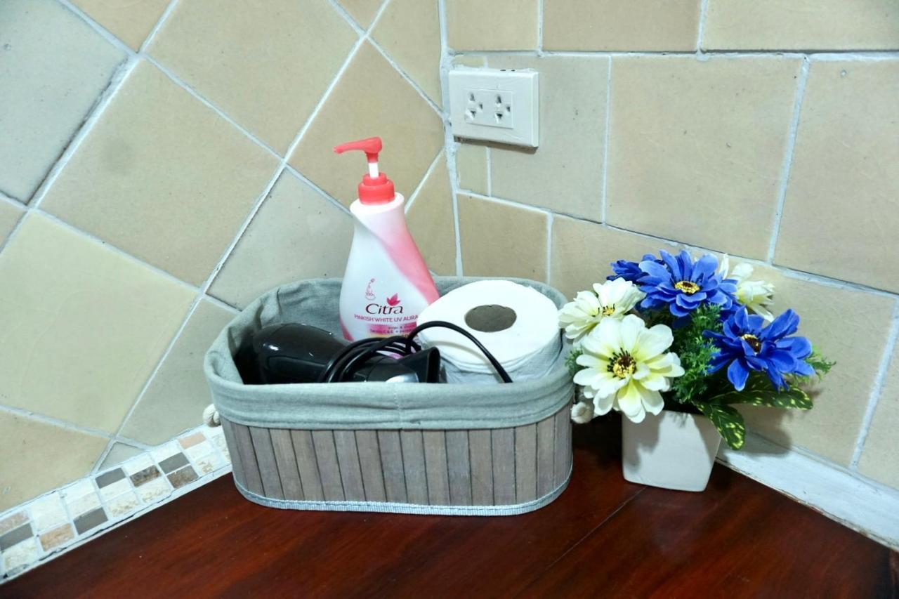 Tha Ma-O Bouteak Homestay - Self Check-In Lampang Exterior photo